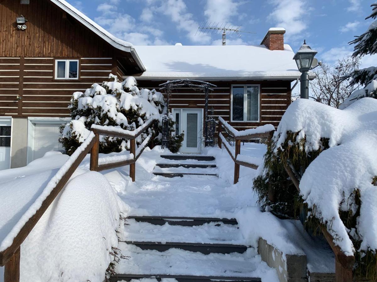 L'Auberge Refuge Du Trappeur Saint Mathieu Du Parc Exterior photo